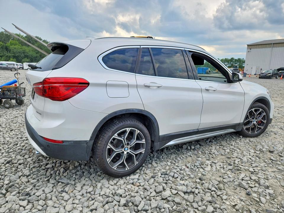 Photo 3 from auction – 2021 BMW X1 with VIN WBXJG9C04M3M76355