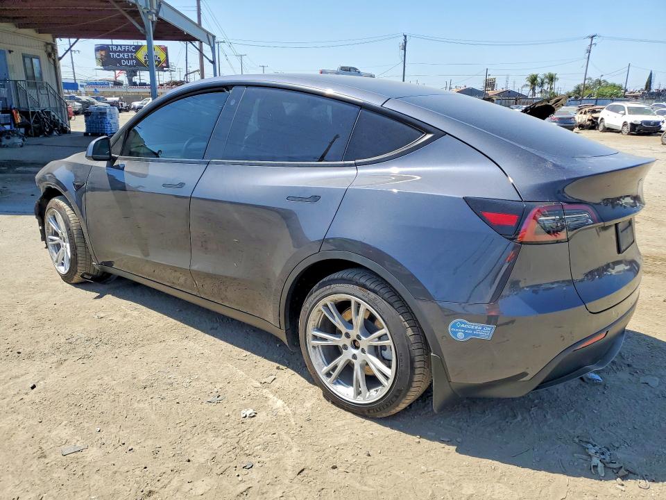 Photo 2 from auction – 2021 TESLA MODEL Y with VIN 5YJYGDEE9MF282866