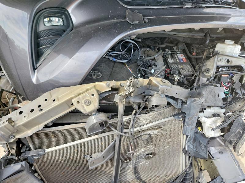 Photo 12 from auction – 2022 TOYOTA HIGHLANDER with VIN 5TDGZRAH6NS105675