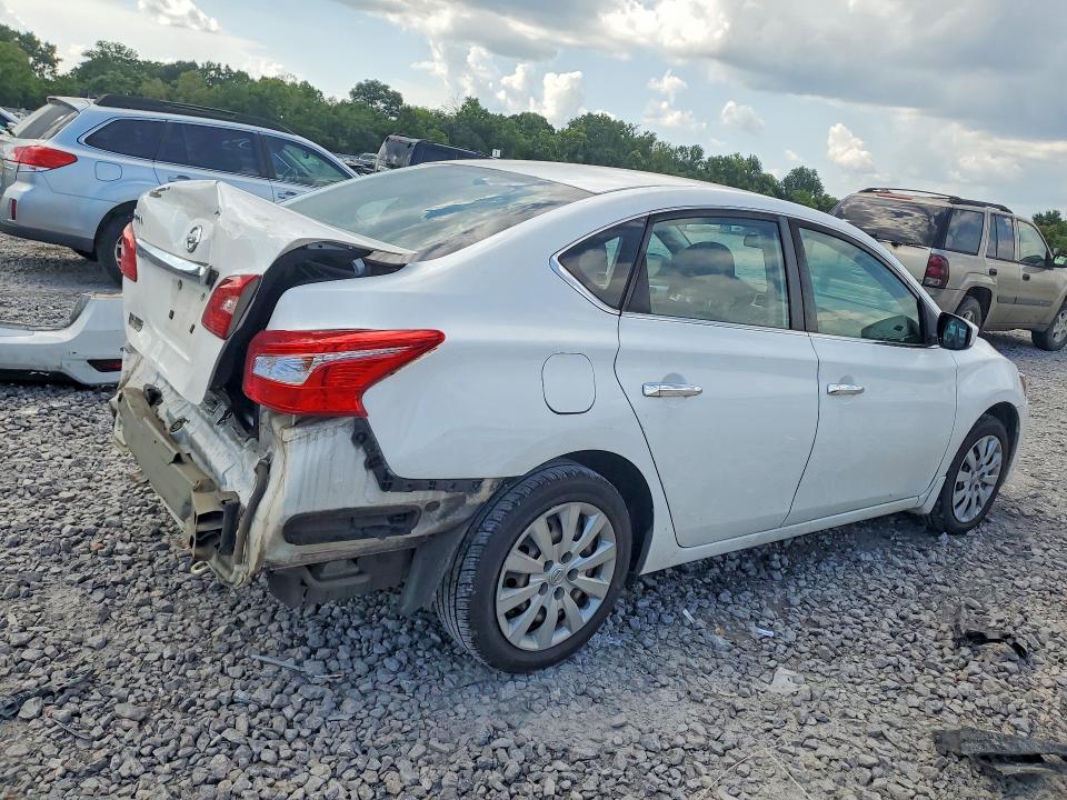 Photo 3 from auction – 2017 NISSAN SENTRA with VIN 3N1AB7AP5HY242094