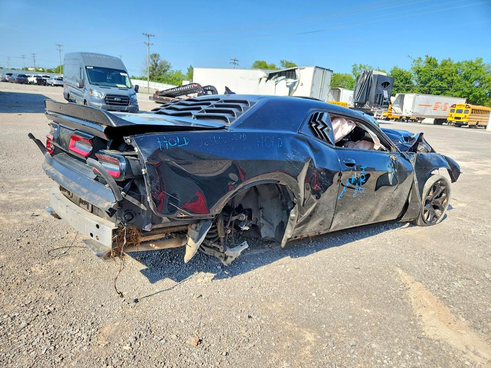 Photo 3 from auction – 2016 DODGE CHALLENGER with VIN 2C3CDZBT3GH101573