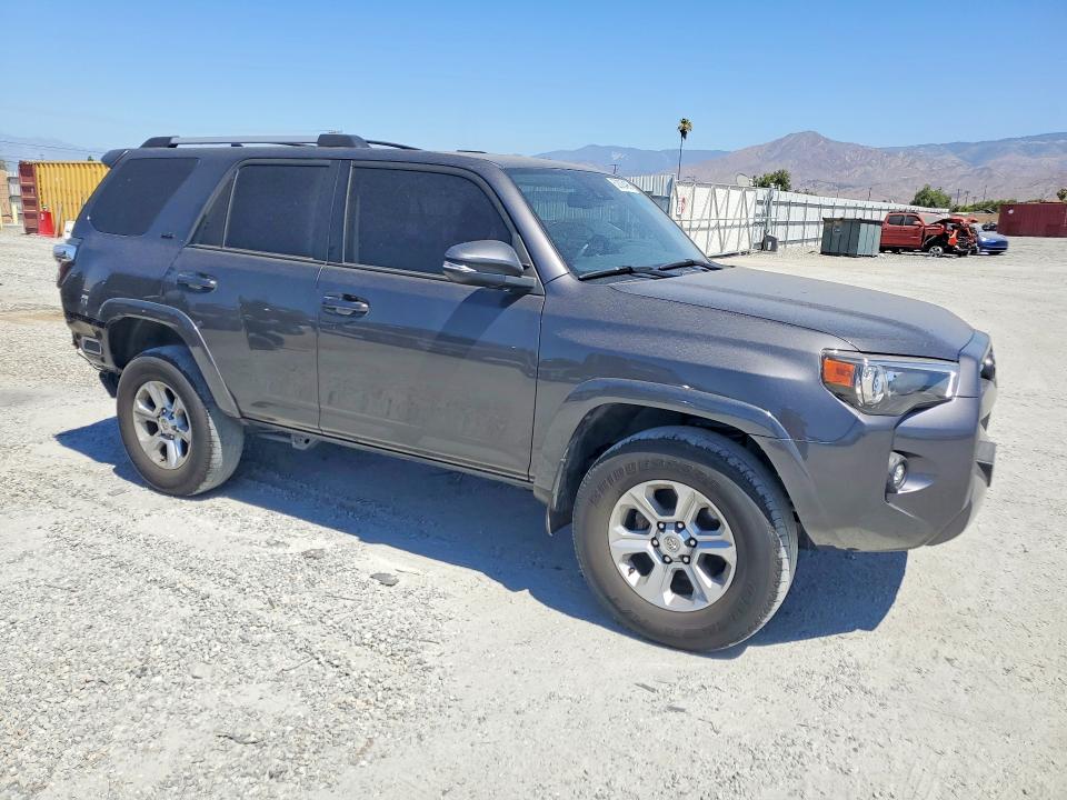 Photo 4 from auction – 2022 TOYOTA 4RUNNER with VIN JTENU5JR1N6044481