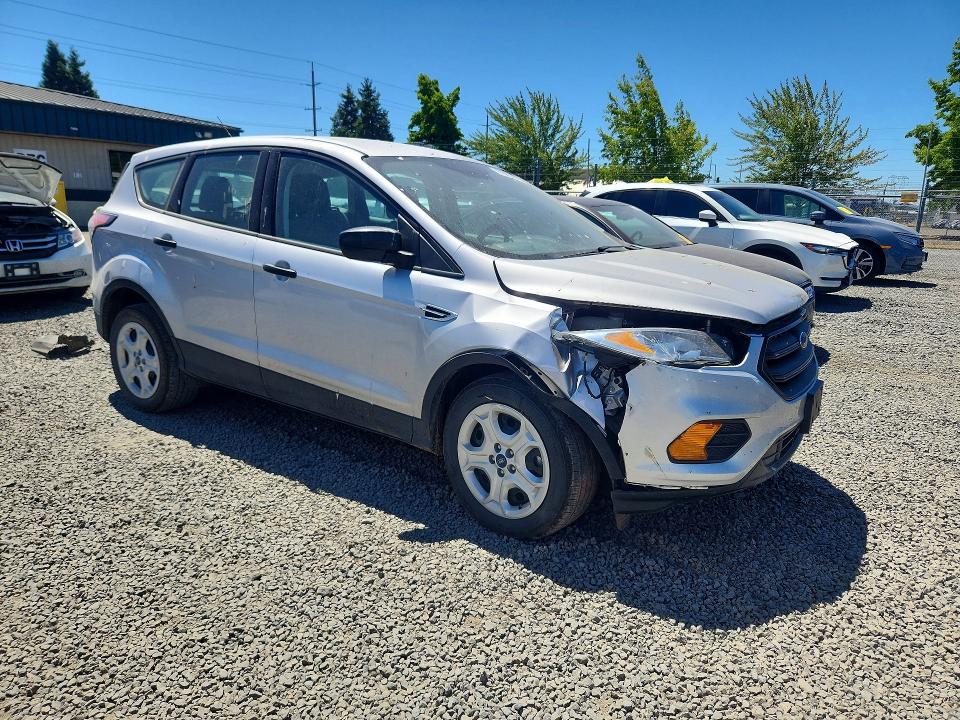 Photo 4 from auction – 2017 FORD ESCAPE with VIN 1FMCU0F79HUA94224
