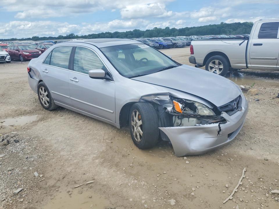 Photo 4 from auction – 2005 HONDA ACCORD with VIN 1HGCM66525A012693