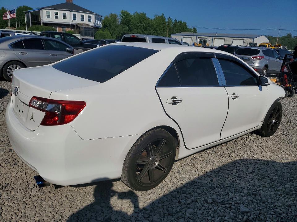 Photo 3 from auction – 2012 TOYOTA CAMRY with VIN 4T1BF1FK0CU502926