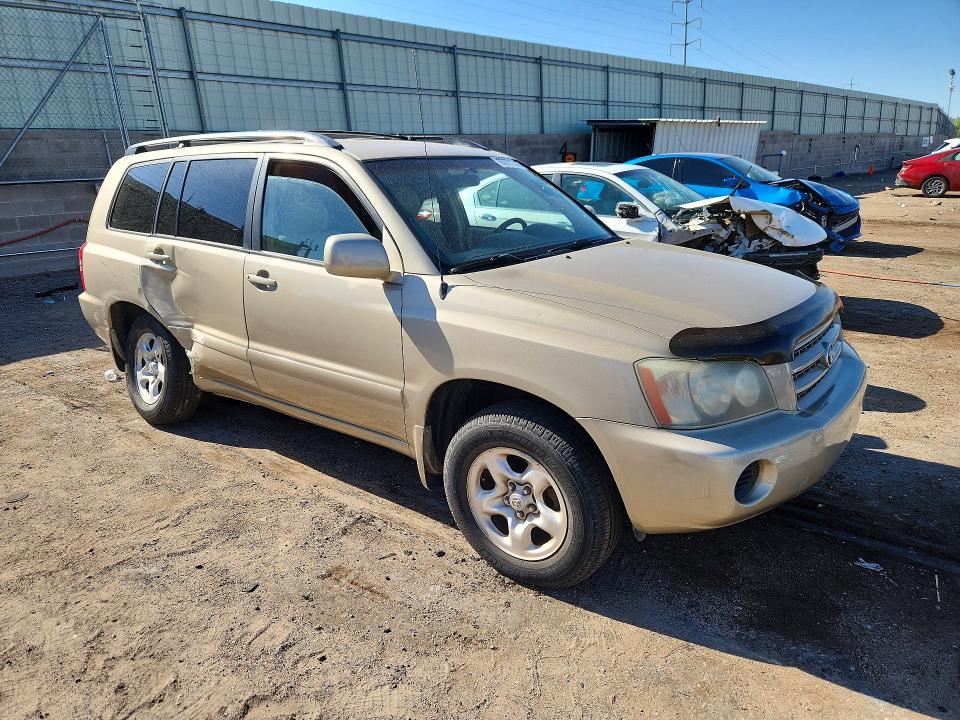 Foto 4 de la subasta – 2001 TOYOTA HIGHLANDER con VIN JTEHD21A910002210