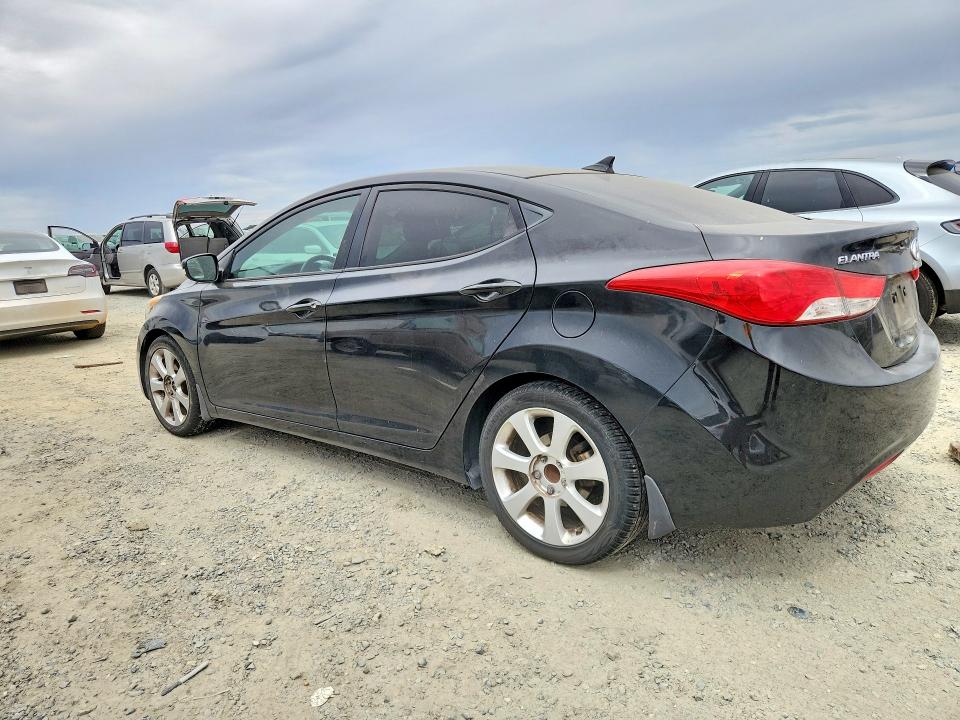 Photo 2 from auction – 2013 HYUNDAI ELANTRA with VIN 5NPDH4AE0DH301730