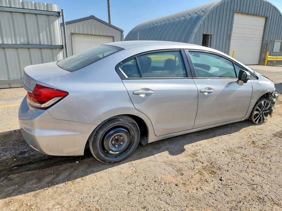 Photo 3 from auction – 2015 HONDA CIVIC with VIN 19XFB2F87FE075114