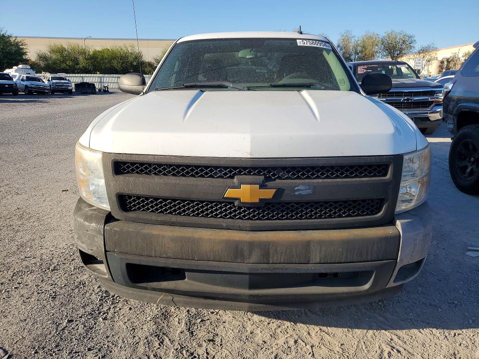 Photo 5 from auction – 2008 CHEVROLET SILVERADO 1500 with VIN 1GCEC19018Z140927