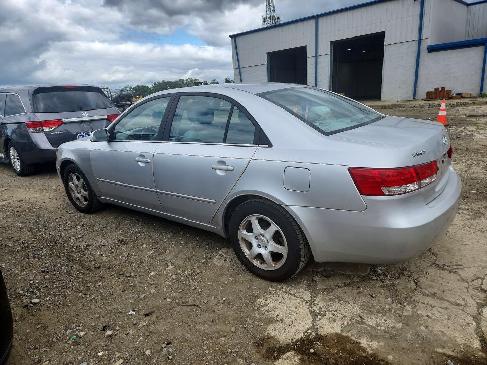 Photo 2 from auction – 2006 HYUNDAI SONATA with VIN 5NPEU46C46H175494