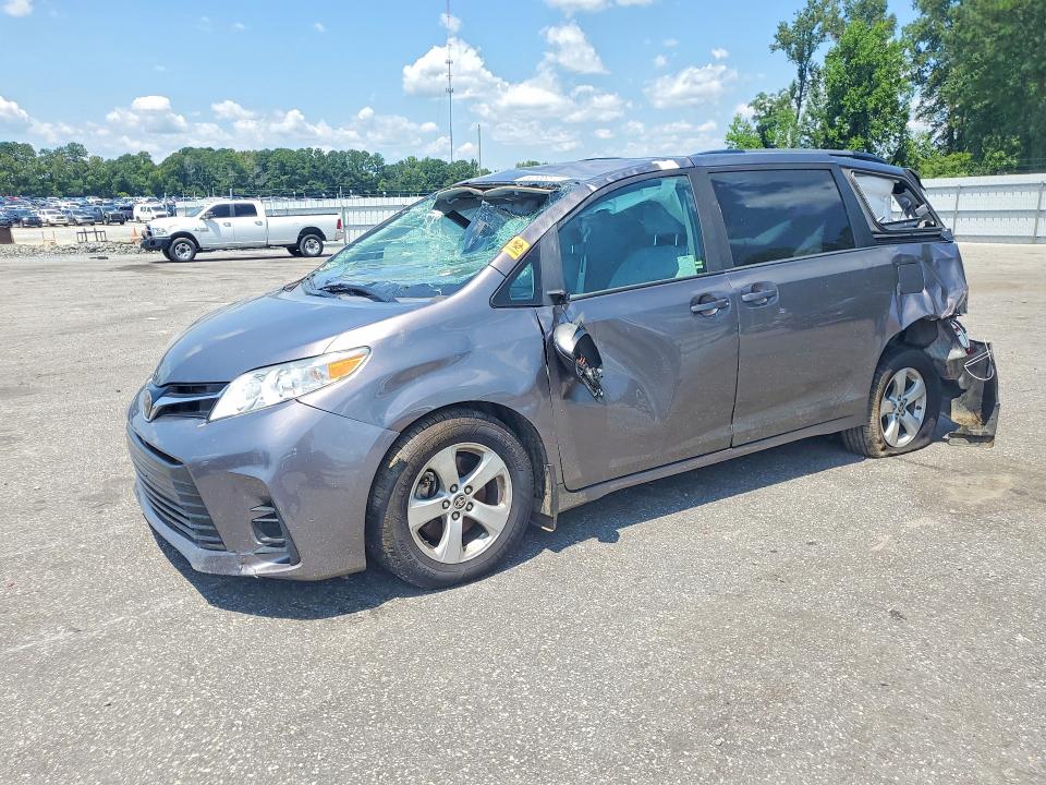 2020 TOYOTA SIENNA