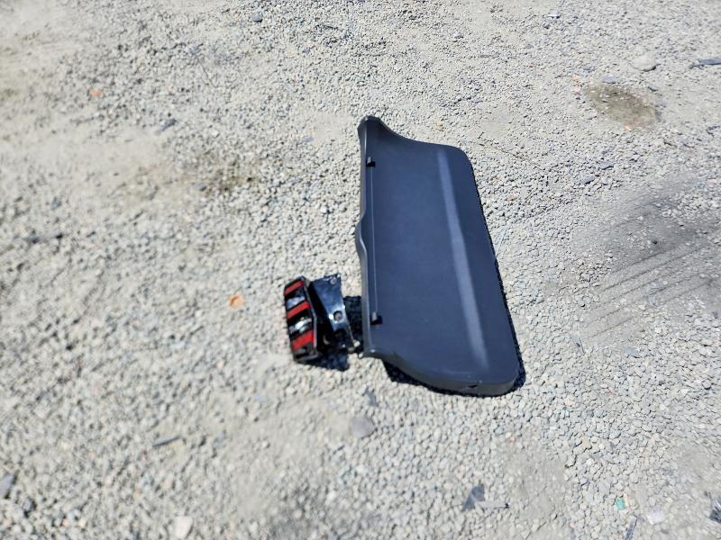 Снимка 13 от търг – 2025 NISSAN KICKS с VIN 3N8AP6CA4SL368568