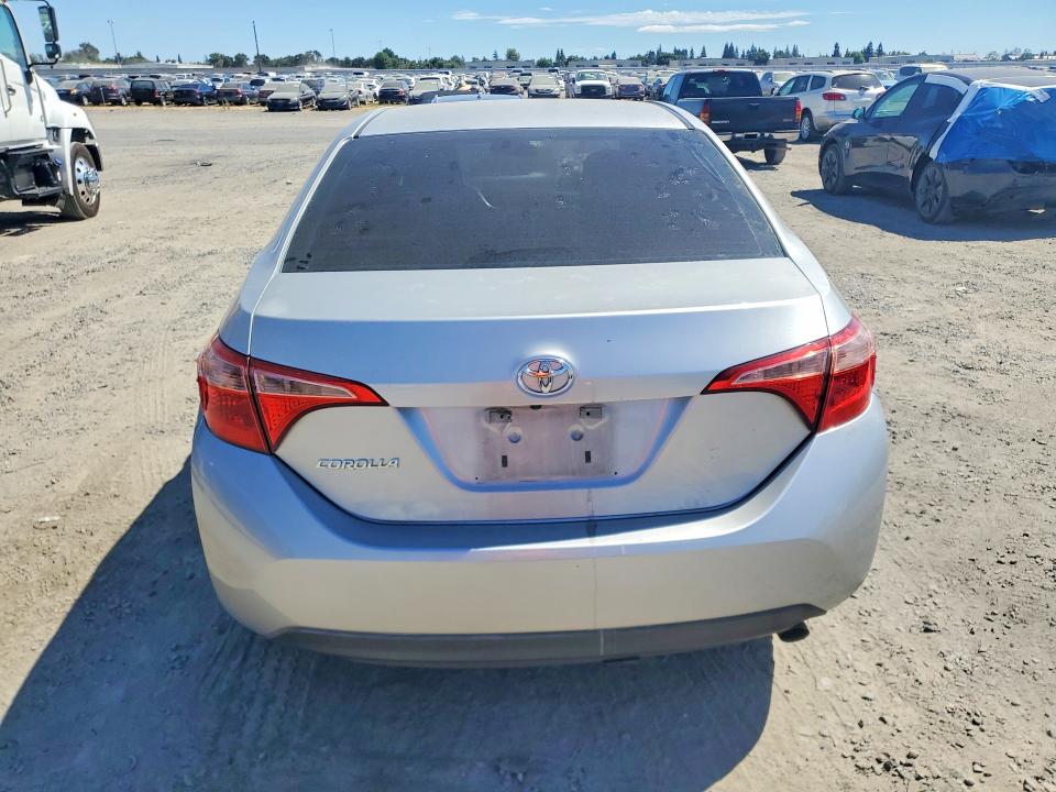 Photo 6 from auction – 2017 TOYOTA COROLLA with VIN 5YFBURHE3HP702400