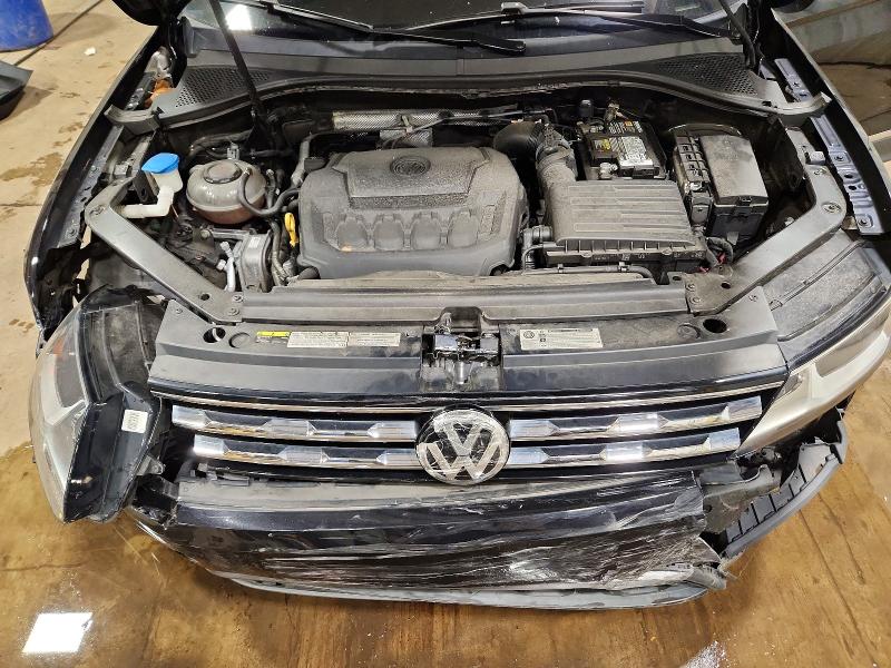 Photo 12 from auction – 2018 VOLKSWAGEN TIGUAN with VIN 3VV2B7AX2JM050826