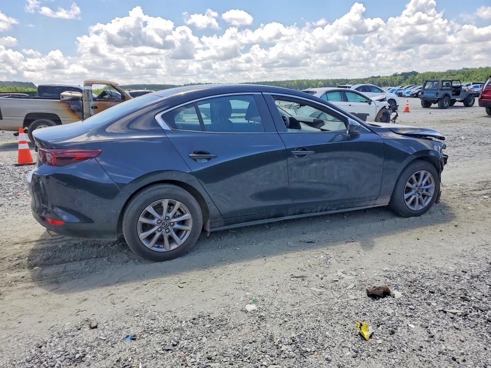 صورة رقم 3 من المزاد - 2022 MAZDA 3 مع VIN JM1BPAA77N1508134