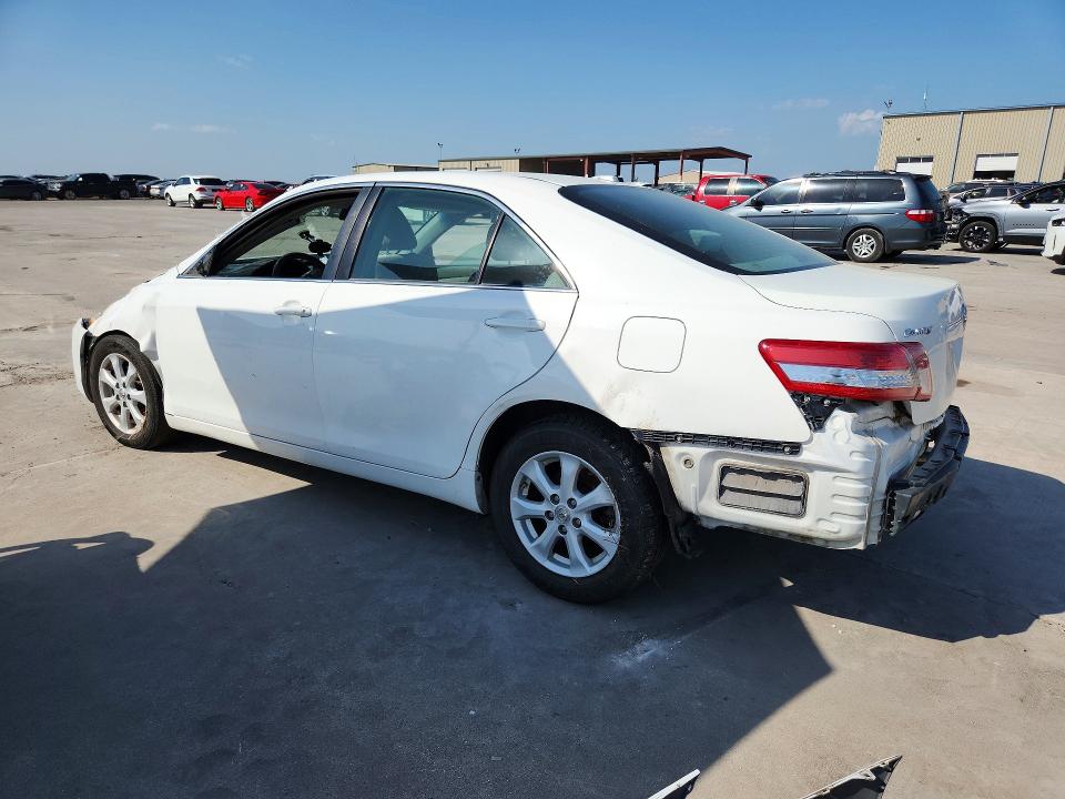 Photo 2 from auction – 2011 TOYOTA CAMRY with VIN 4T1BF3EK1BU641278