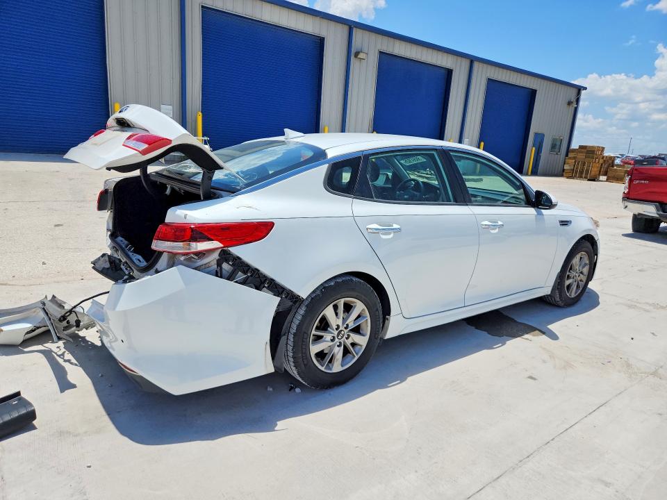 Photo 3 from auction – 2016 KIA OPTIMA with VIN 5XXGT4L35GG051893
