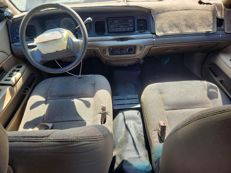 Photo 8 from auction – 2003 FORD CROWN VICTORIA with VIN 2FAHP71W93X198616