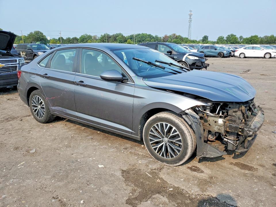 Photo 4 from auction – 2019 VOLKSWAGEN JETTA with VIN 3VWCB7BU1KM275499