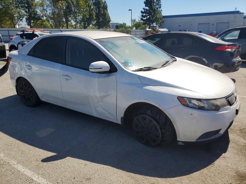 Photo 4 from auction – 2013 KIA FORTE with VIN KNAFU4A26D5655226