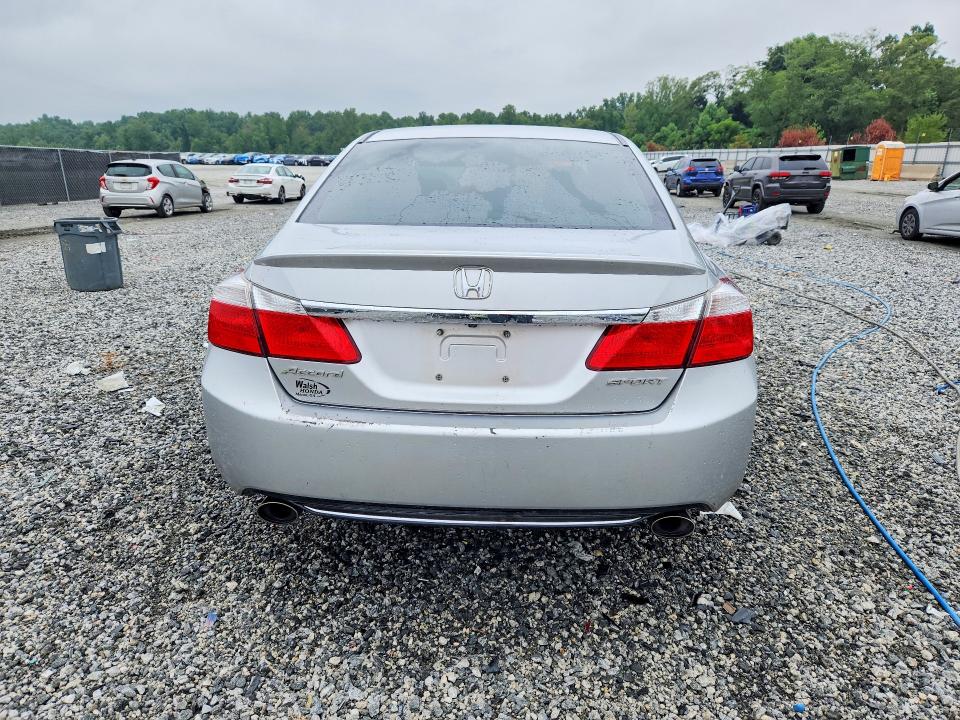 Photo 6 from auction – 2015 HONDA ACCORD with VIN 1HGCR2F55FA087111