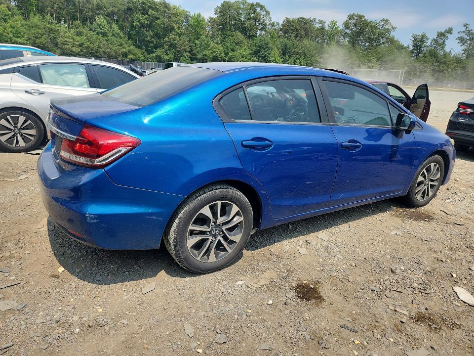 Photo 3 from auction – 2015 HONDA CIVIC with VIN 19XFB2F81FE036955