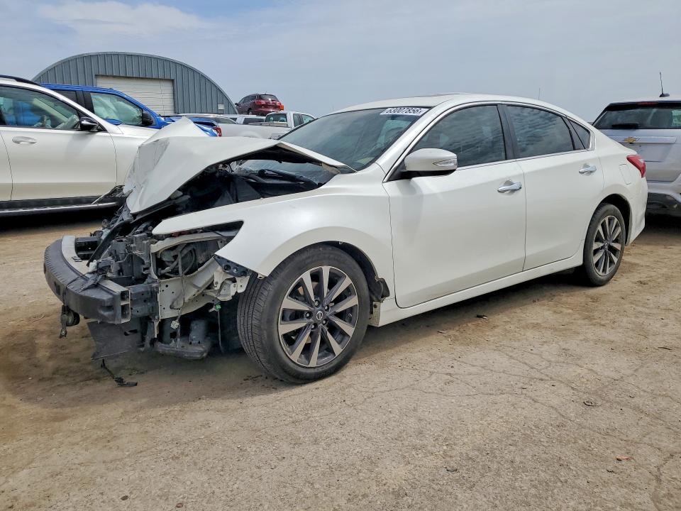NISSAN ALTIMA 2017 with VIN 1N4AL3AP2HC476131 - Photo from auction