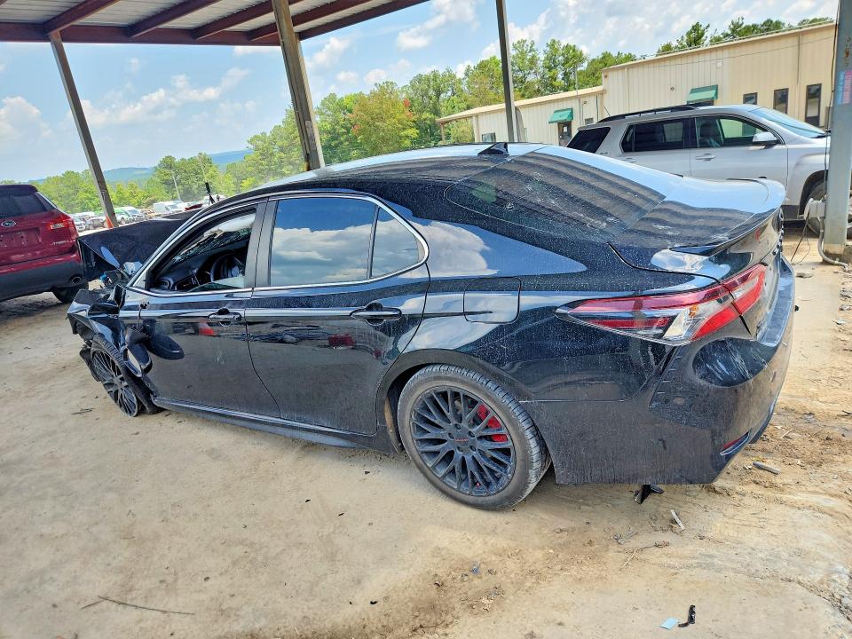 Photo 2 from auction – 2022 TOYOTA CAMRY with VIN 4T1G11AK3NU676360