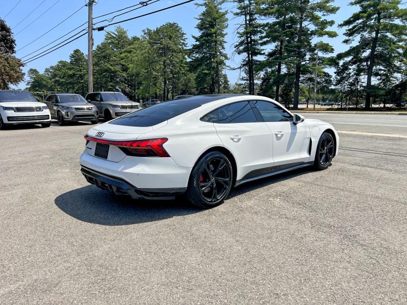 Photo 4 from auction – 2022 AUDI E-TRON GT with VIN WAUFJBFW2N7006120