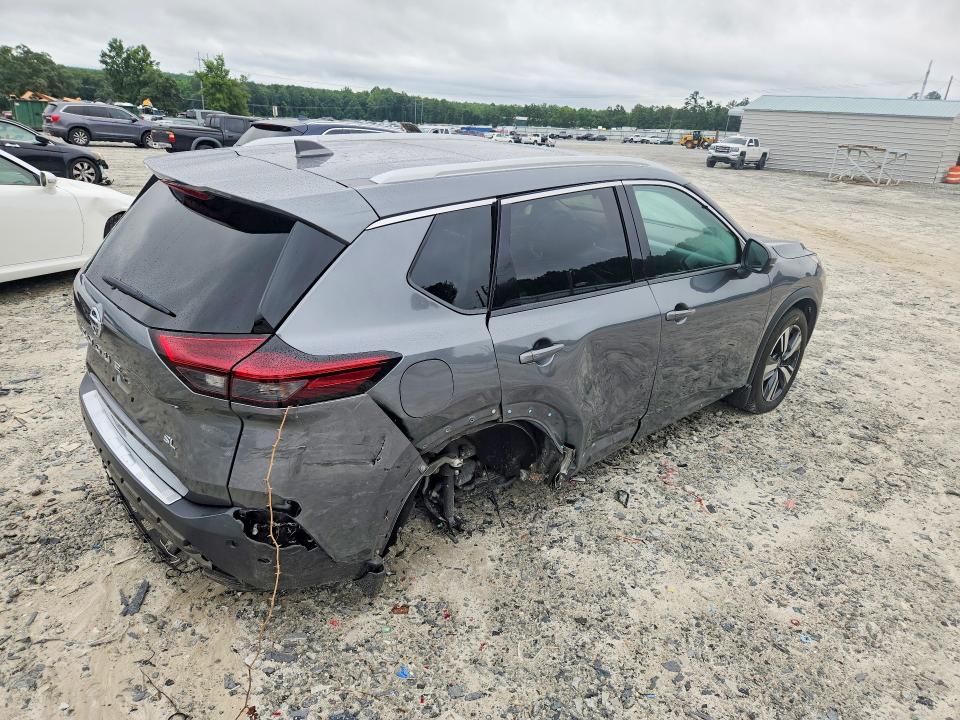 Photo 3 from auction – 2021 NISSAN ROGUE with VIN 5N1AT3CA0MC771950