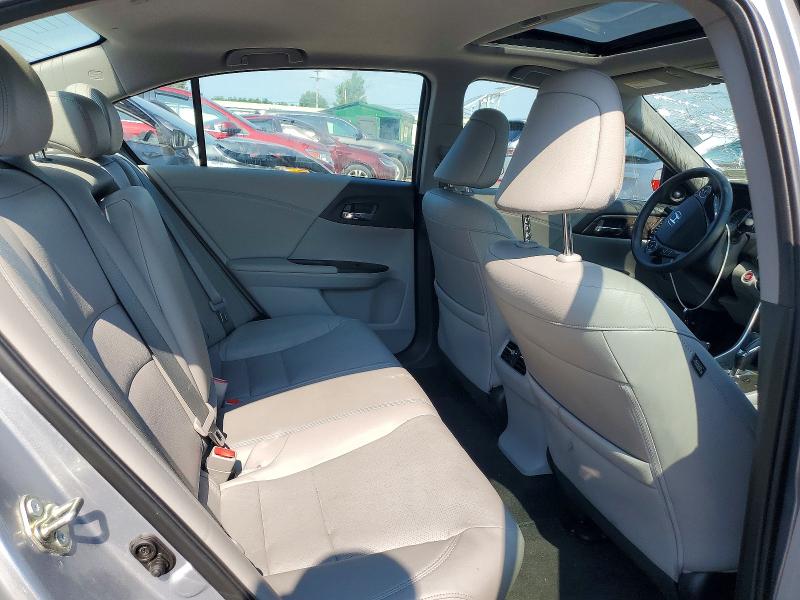 Photo 10 from auction – 2017 HONDA ACCORD with VIN 1HGCR2F84HA015037