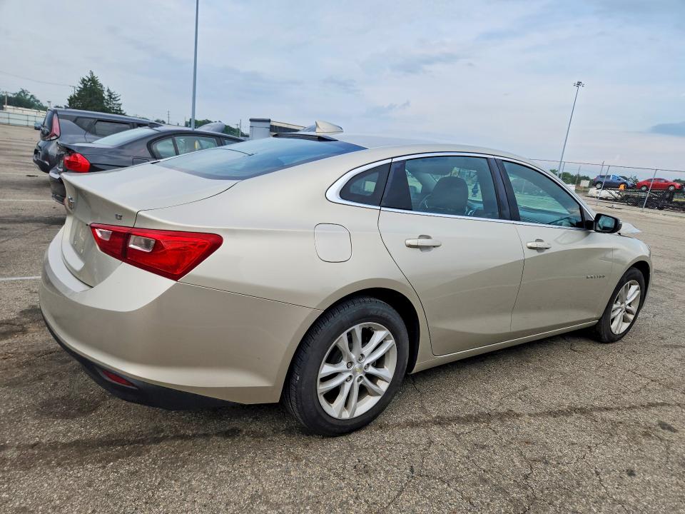 Photo 3 from auction – 2016 CHEVROLET MALIBU with VIN 1G1ZE5ST7GF235993