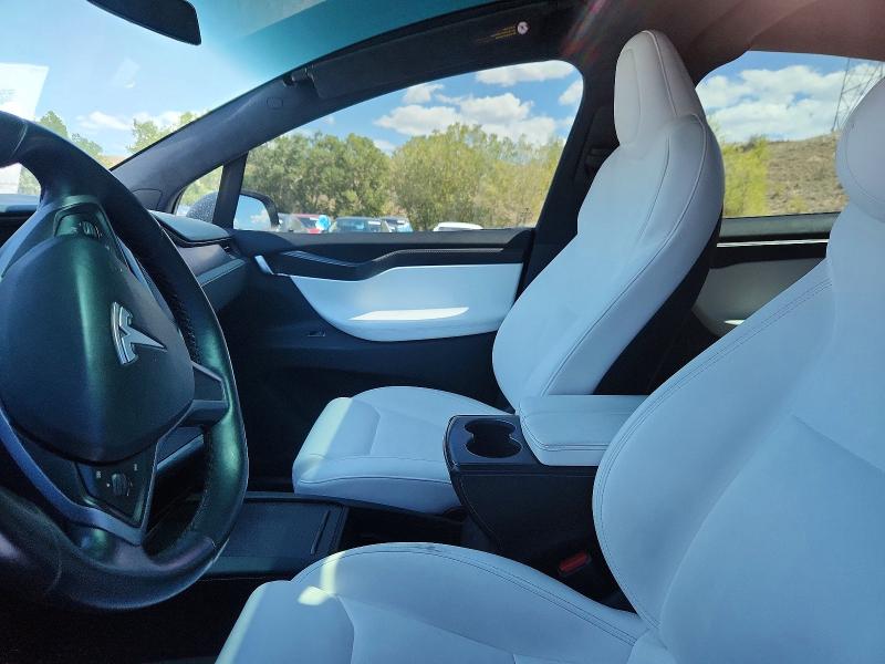 Photo 7 from auction – 2020 TESLA MODEL X with VIN 5YJXCDE4XLF236105