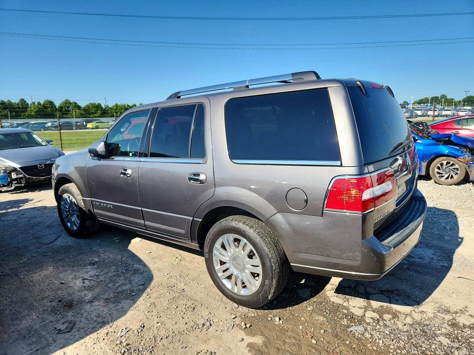 Photo 2 from auction – 2014 LINCOLN NAVIGATOR with VIN 5LMJJ2H5XEEL07269