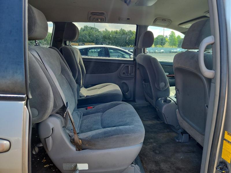 Photo 11 from auction – 2005 TOYOTA SIENNA with VIN 5TDZA22C65S319074