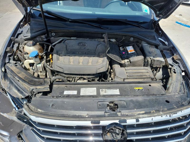 Photo 11 from auction – 2018 VOLKSWAGEN PASSAT with VIN 1VWCA7A36JC015062