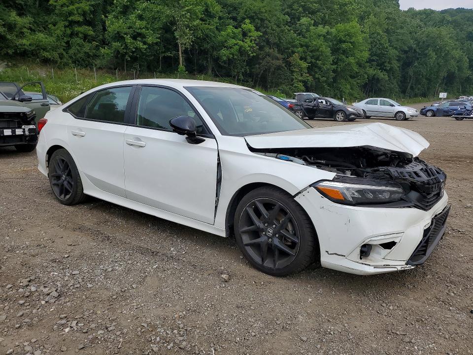 Photo 4 from auction – 2022 HONDA CIVIC with VIN 2HGFE2F52NH580043