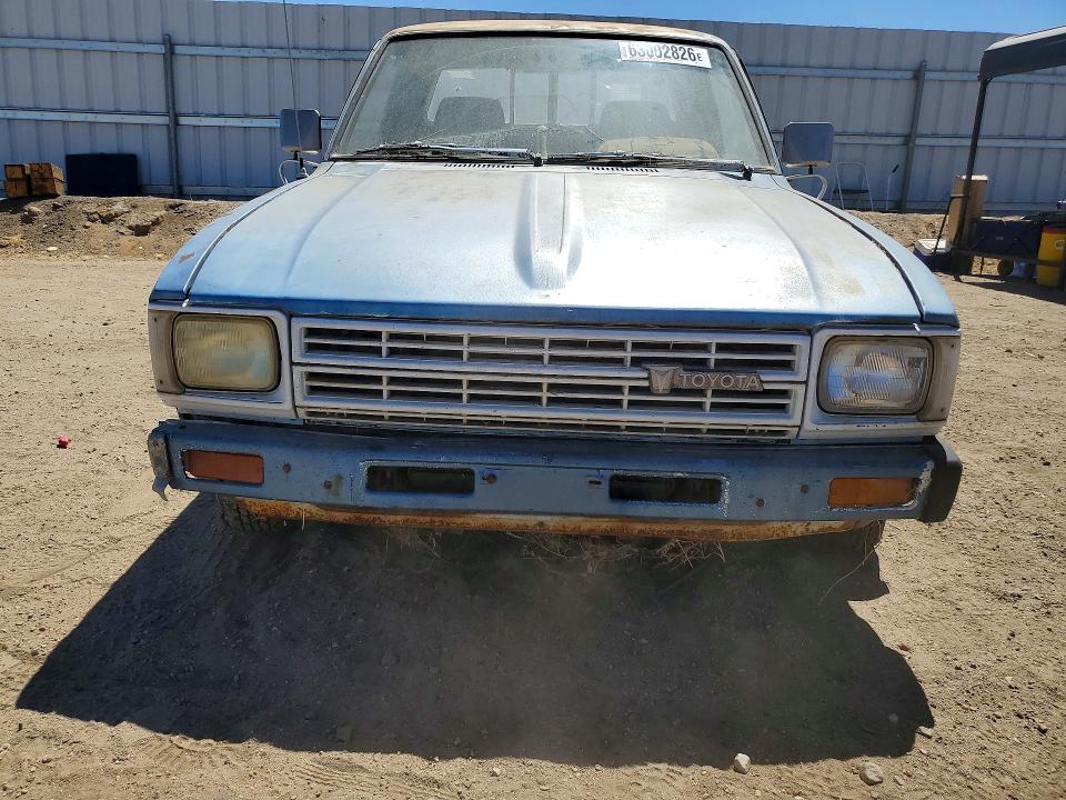 Photo 5 from auction – 1982 TOYOTA PICKUP with VIN JT4RN34R4C0048821