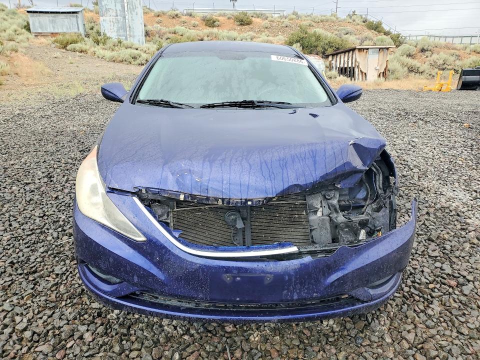 Photo 5 from auction – 2011 HYUNDAI SONATA with VIN 5NPEB4AC0BH167643