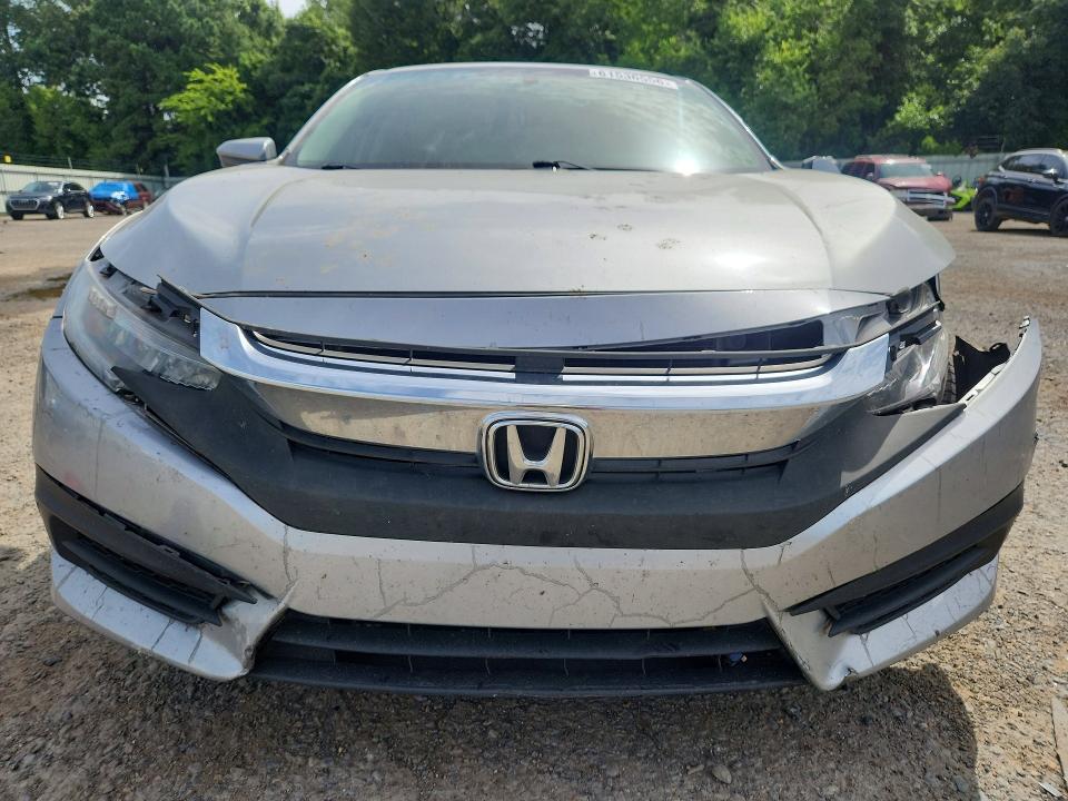 Photo 5 from auction – 2016 HONDA CIVIC with VIN 19XFC2F56GE054713