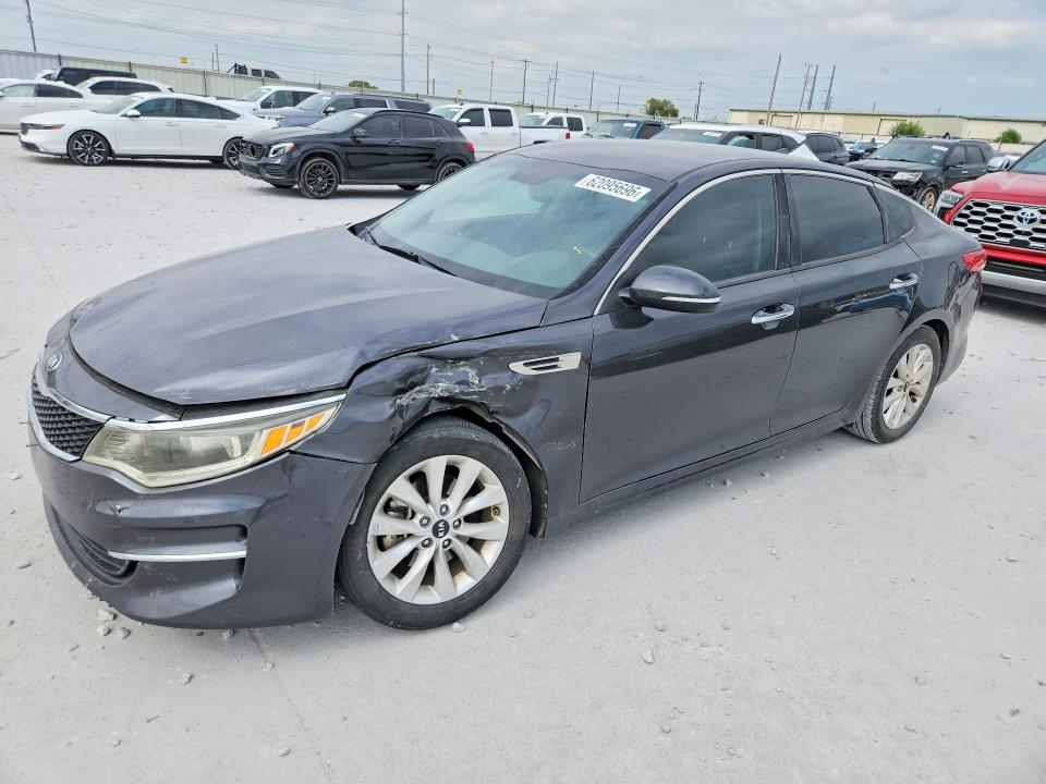 KIA OPTIMA 2018 with VIN 5XXGU4L32JG215878 - Photo from auction