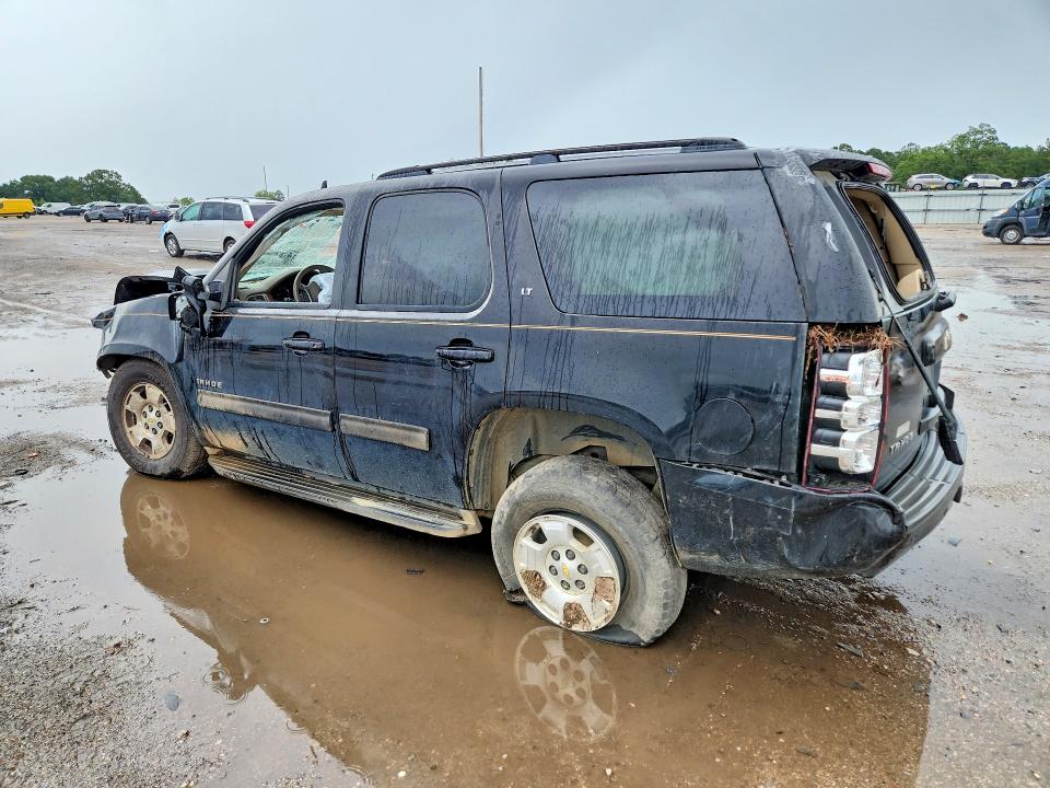 Photo 2 from auction – 2010 CHEVROLET TAHOE with VIN 1GNUCBE07AR175329