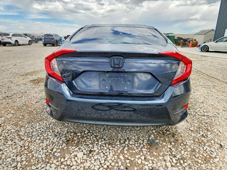 Photo 6 from auction – 2016 HONDA CIVIC with VIN 19XFC2F68GE231948