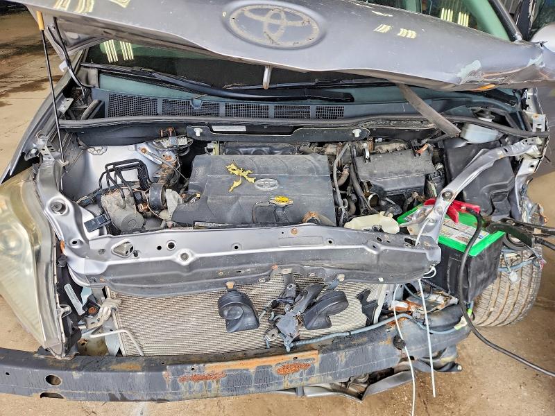 Photo 12 from auction – 2011 TOYOTA SIENNA with VIN 5TDDK3DC6BS029911