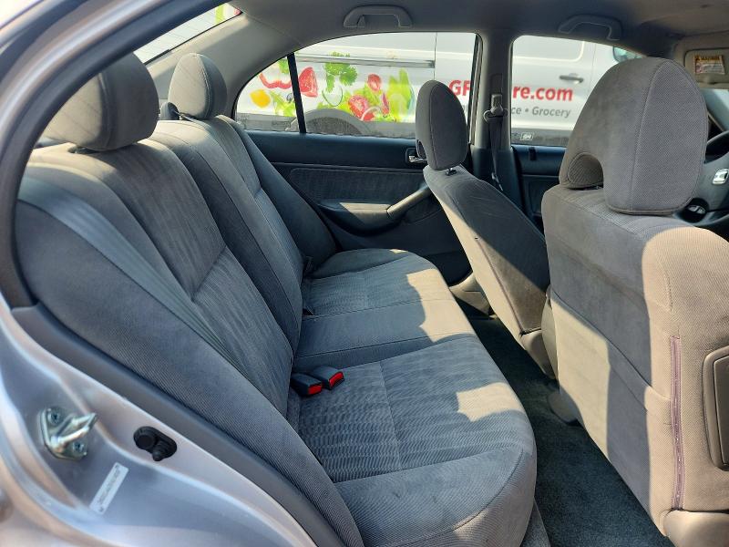 Photo 10 from auction – 2005 HONDA CIVIC with VIN 2HGES16635H614854