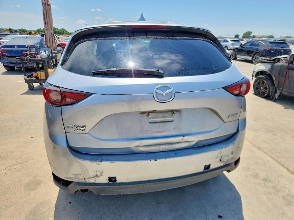 Foto 6 de la subasta – 2018 MAZDA CX-5 con VIN JM3KFBDM1J0306729