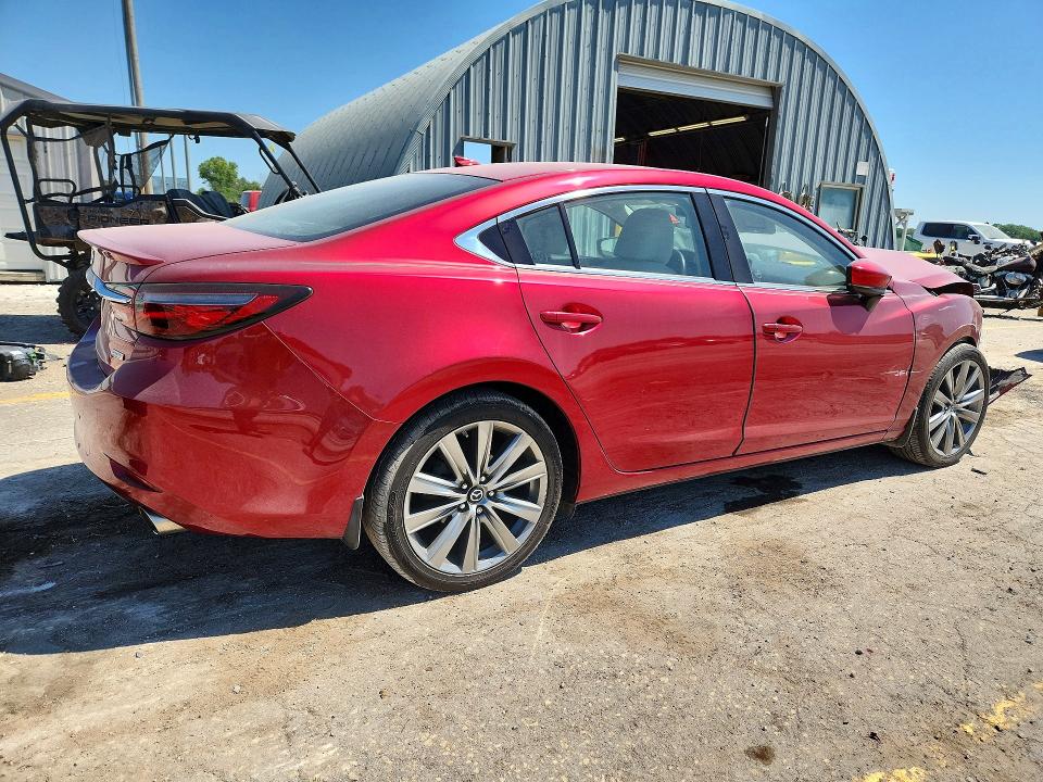 Photo 3 from auction – 2018 MAZDA 6 with VIN JM1GL1WY4J1328753