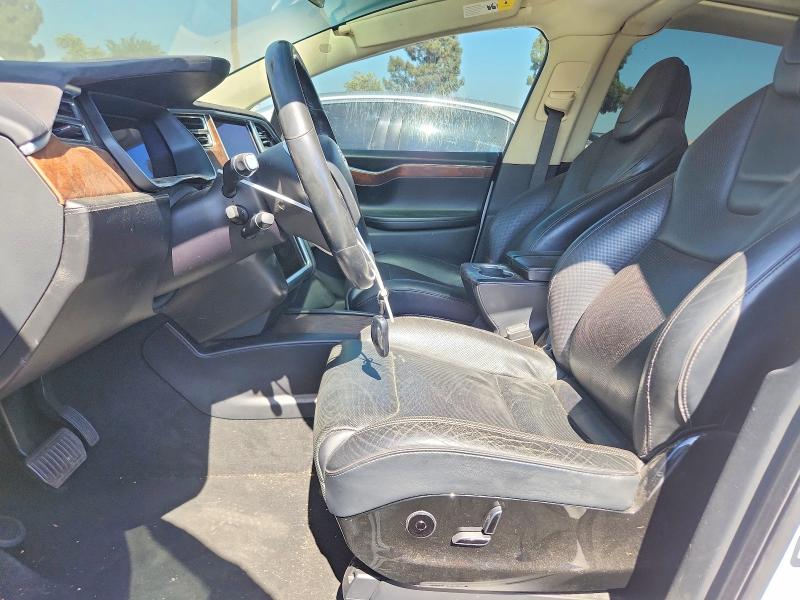 Photo 7 from auction – 2016 TESLA MODEL X with VIN 5YJXCBE2XGF003883