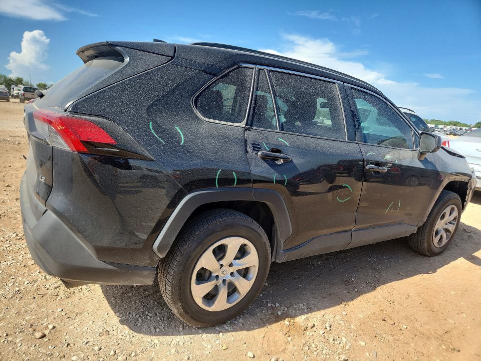 Photo 3 from auction – 2021 TOYOTA RAV4 with VIN 2T3H1RFV7MC165943