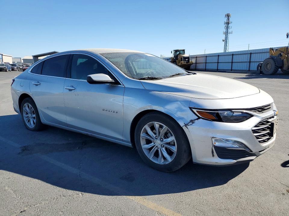 Photo 4 from auction – 2019 CHEVROLET MALIBU with VIN 1G1ZD5ST8KF136997